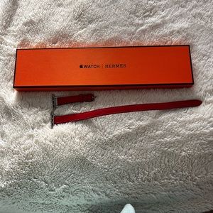 Hermès Apple Watch Band 41 mm red